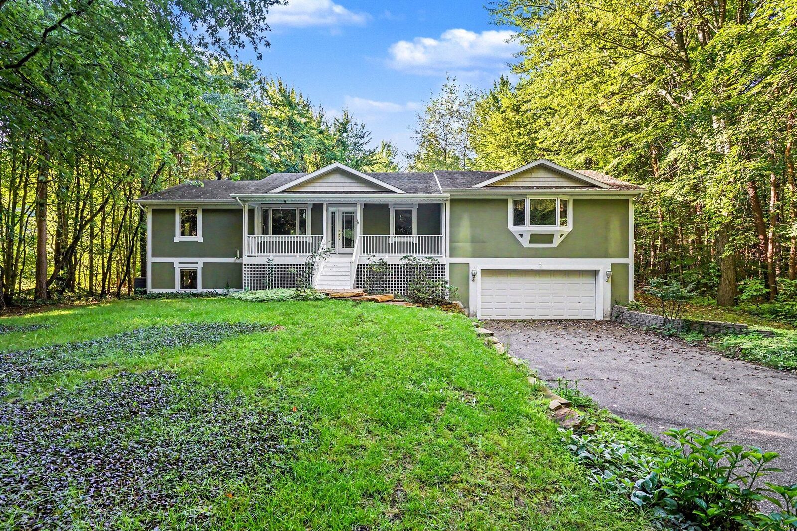 Property Photo: 10592 Osborn Street MI 49417
