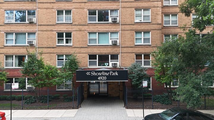 Property Photo: 4920 N Marine Drive S208 IL 60640