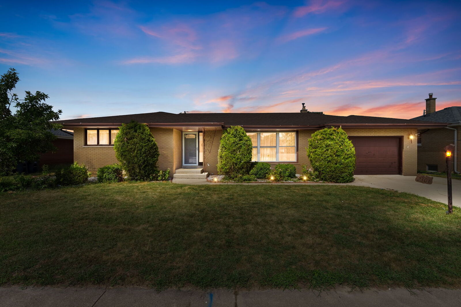 Property Photo: 2308 185th Street IL 60438