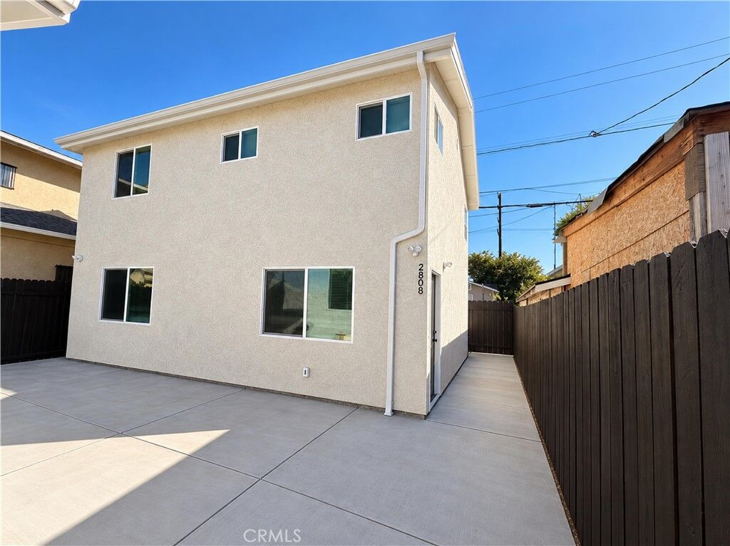 Property Photo:  2808 Exposition Pl  CA 90018 