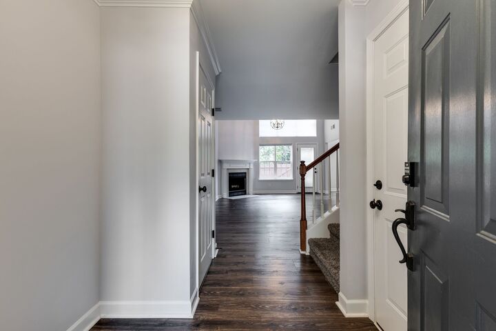 Property Photo:  623 Heath Pl  TN 37167 