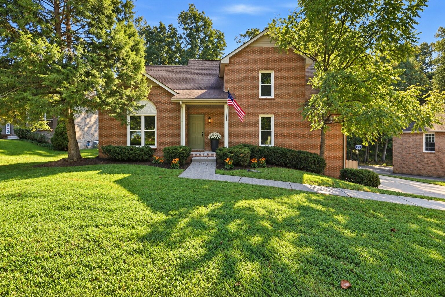 Property Photo:  111 Vannoak Dr  TN 37043 
