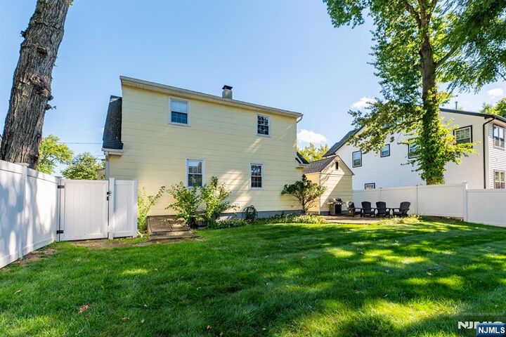 Property Photo:  2375 Whittier Avenue  NJ 07076 