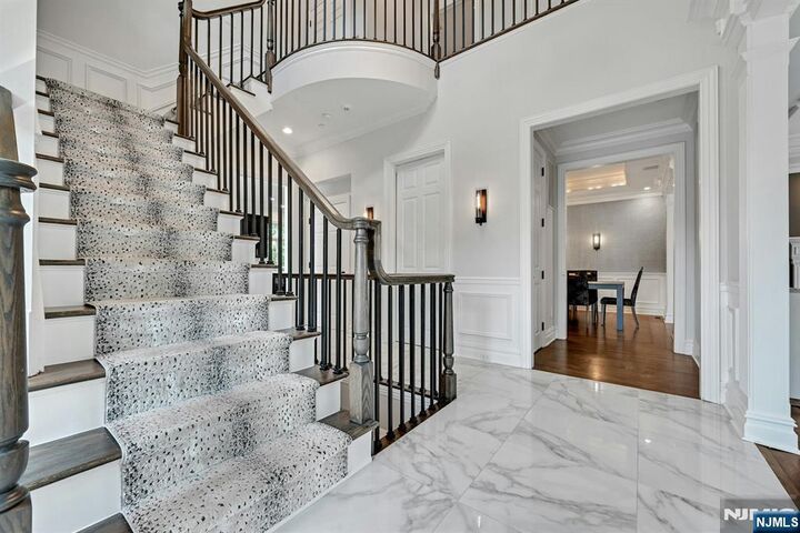 Property Photo:  100 Heights Lane  NJ 07670 