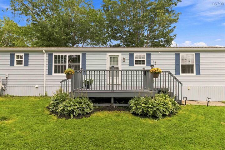 Property Photo:  6 Commodore Avenue  NS B4E 3B2 
