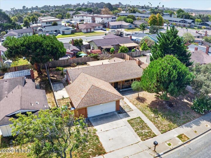Property Photo: 270 Altair Avenue CA 93436