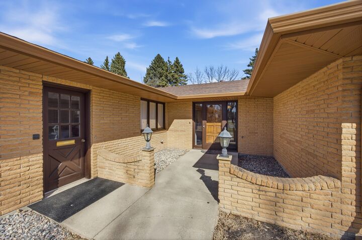 Property Photo:  1301 Elm Street N  ND 58102 