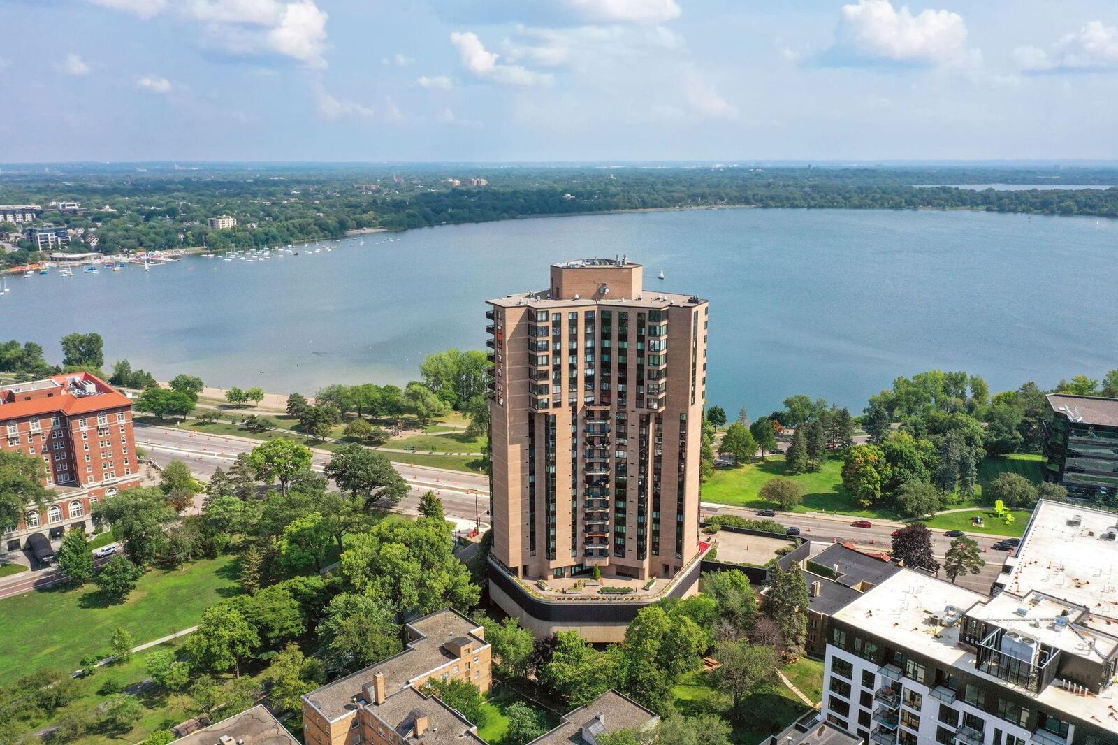 Property Photo:  2950 Dean Parkway 1401  MN 55416 