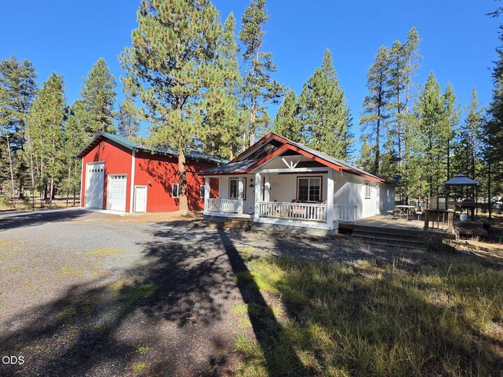 Property Photo:  17540 Sutter Street  OR 97739 