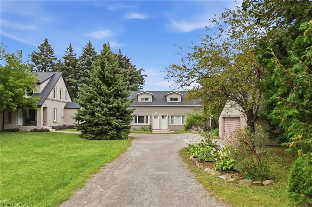 Property Photo:  90 King Street W  ON L8G 1H8 