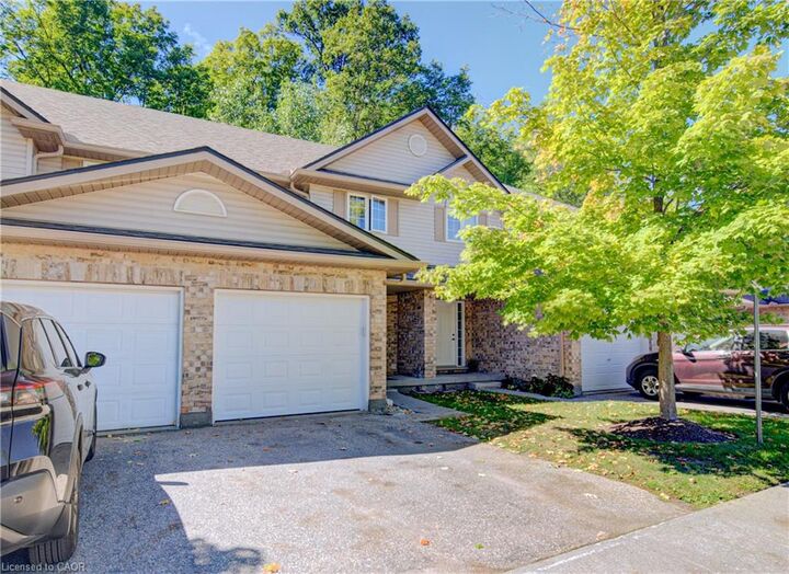 Property Photo:  300 Fallowfield Drive 21  ON N2C 0A9 