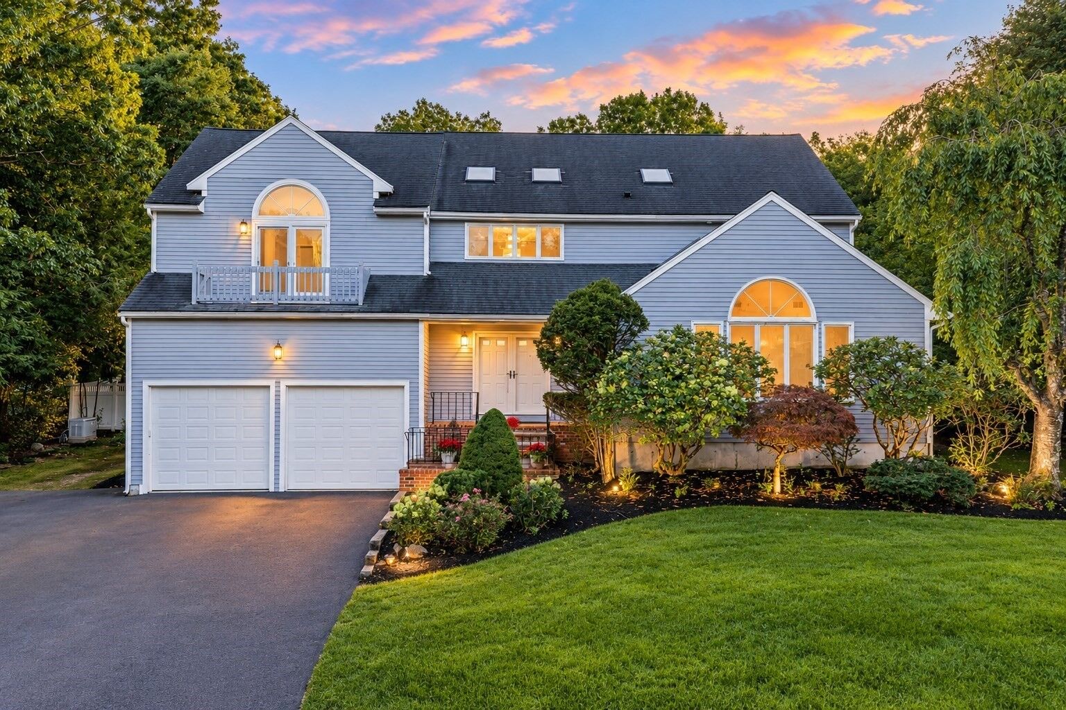 Property Photo: 42 Magnolia Rd MA 02067
