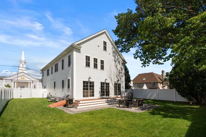 Property Photo: 148 Main St MA 02453