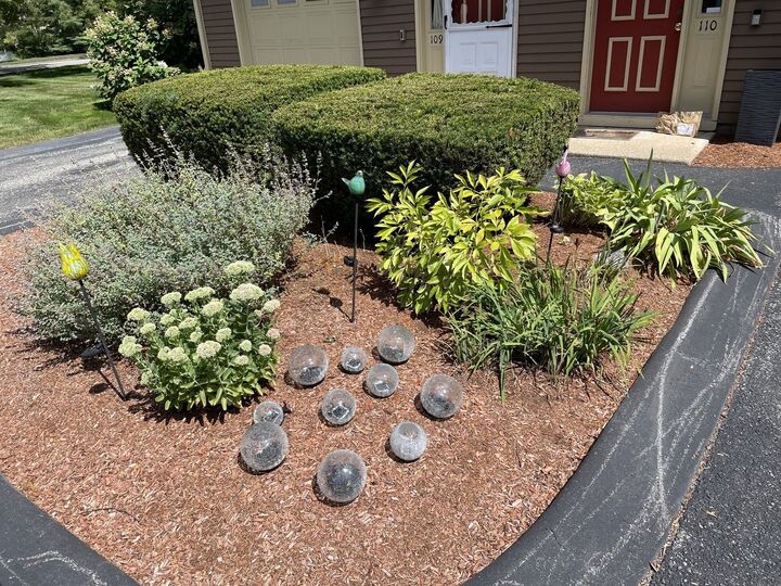Property Photo:  110 Heritage Dr 110  MA 01876 