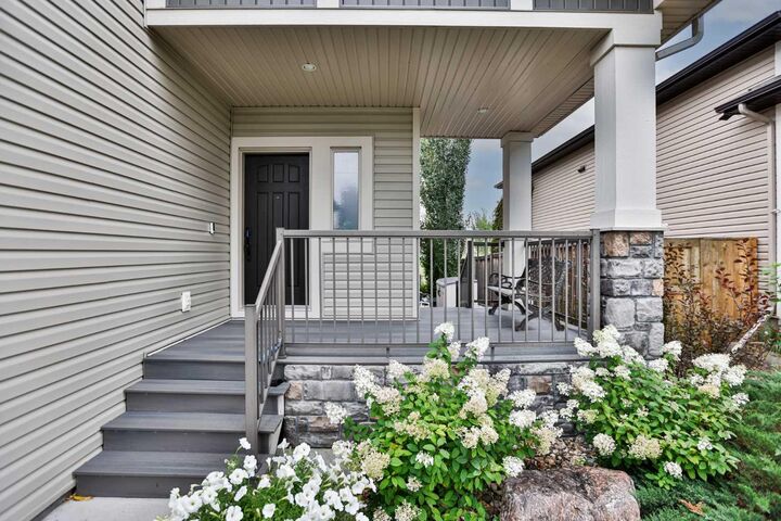 Property Photo:  630 Canyonview Landing W  AB T1K 5R9 