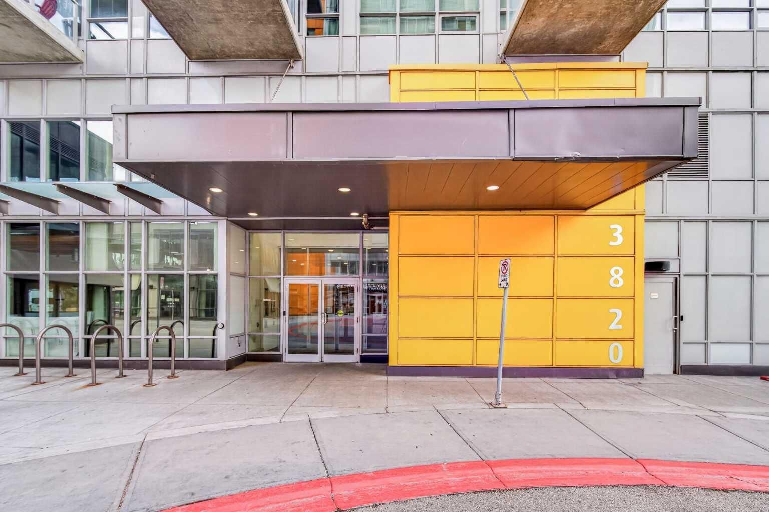 Property Photo:  3820 Brentwood Road NW 1806  AB T2L 2L5 