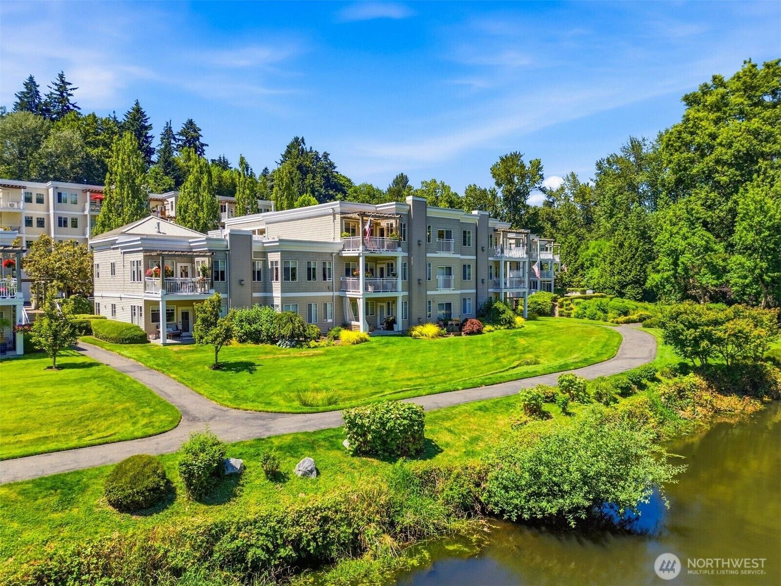 Property Photo:  17432  Bothell Way NE B-307  WA 98011 