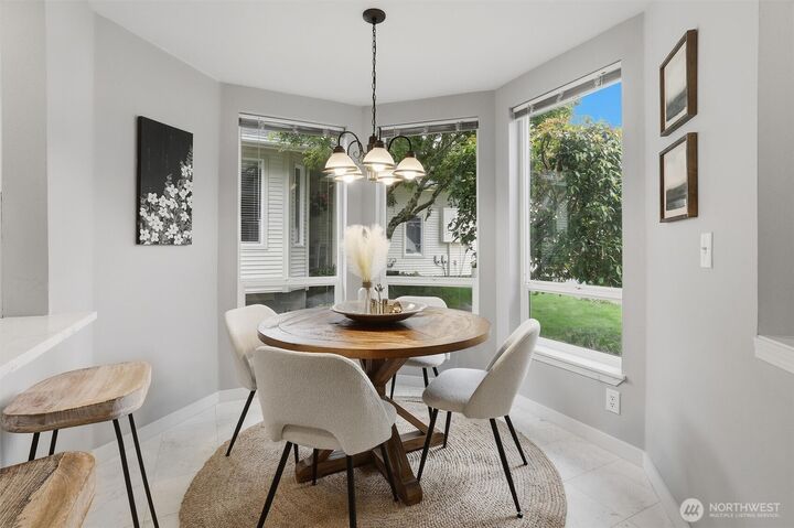Property Photo: 5012 Freeport Lane B WA 98275