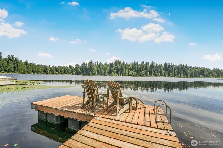 Property Photo:  18404 W Spring Lake Drive SE  WA 98058 