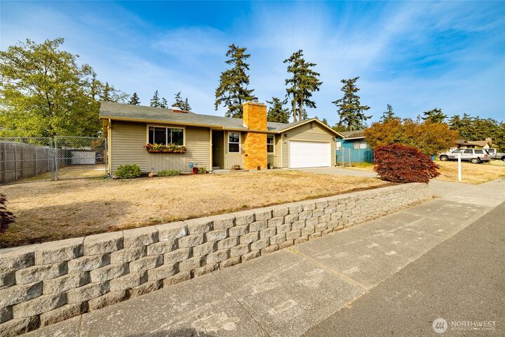 Property Photo:  566 NW 7th Avenue  WA 98277 