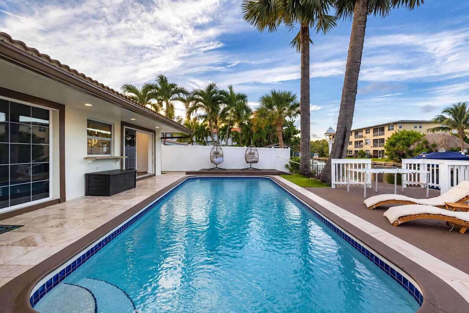 Property Photo:  1419 NE 57th Street  FL 33334 