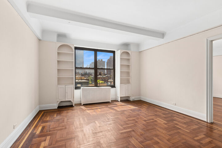 Property Photo:  12 W 72nd Street 11F  NY 10023 