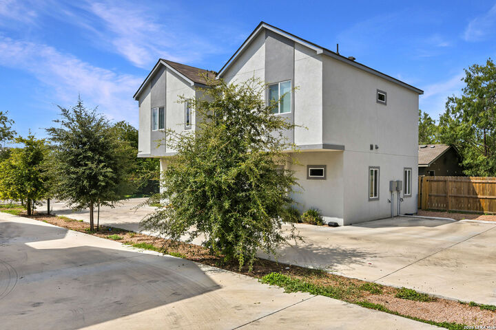 Property Photo: 6407 Marcum Dr TX 78227