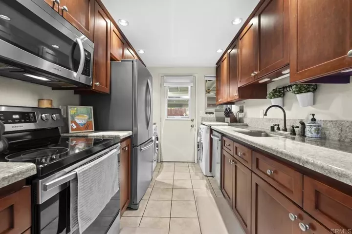 Property Photo: 1248 Denver Lane CA 92021