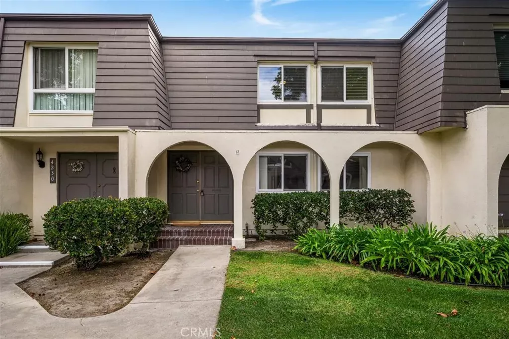 Property Photo: 4228 Paseo De Oro CA 90630