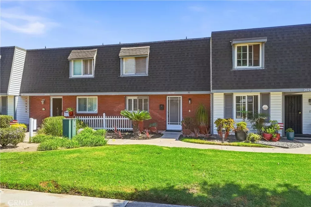 Property Photo:  20244 Magnolia Street  CA 92646 