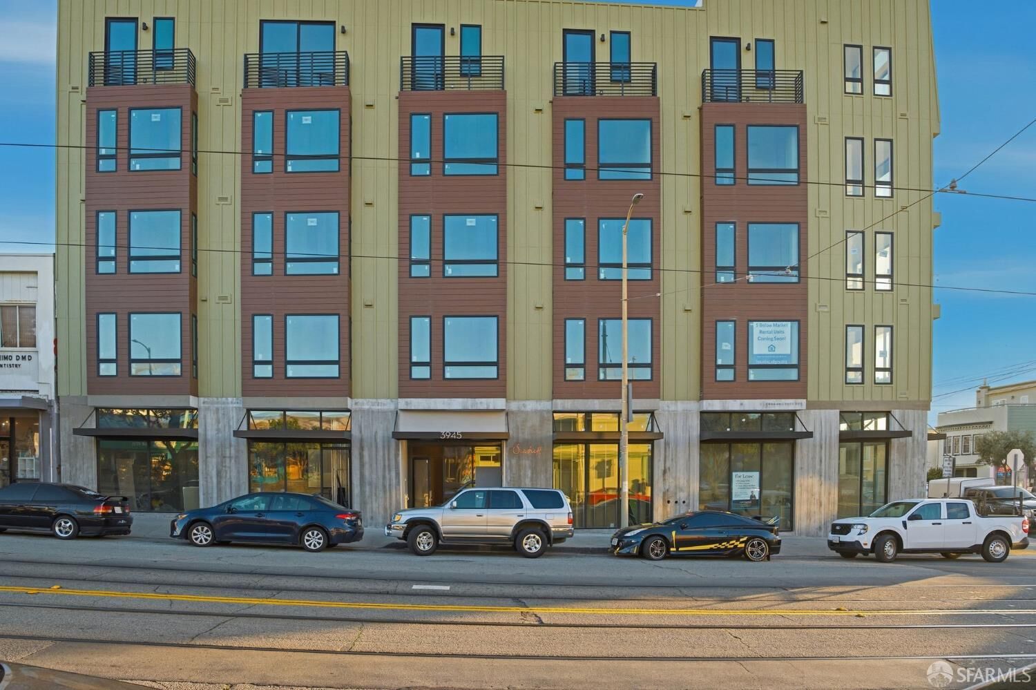 Property Photo:  3945 Judah Street 401  CA 94122 