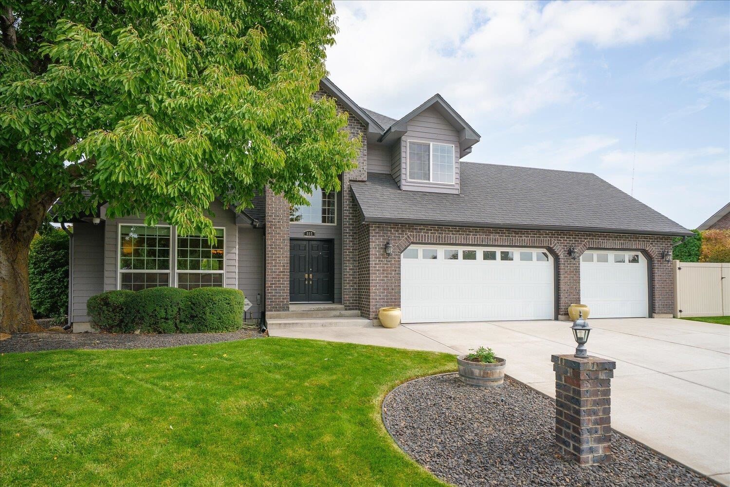 Property Photo: 805 S Harmony Rd WA 99016