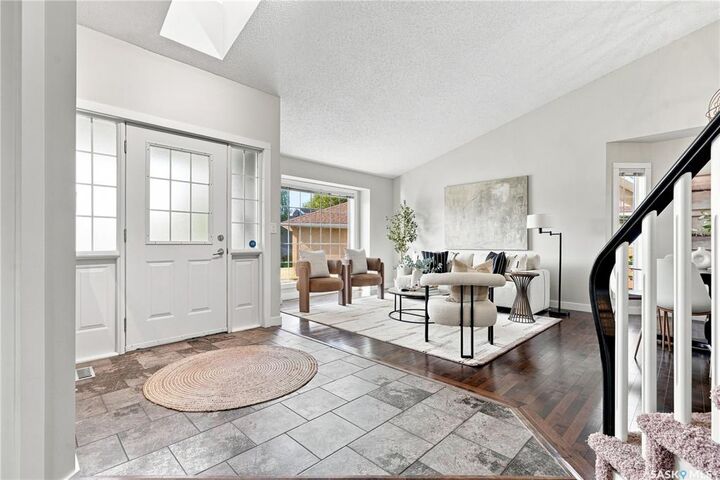 Property Photo:  122 Lavalee Place  SK S7J 5K7 