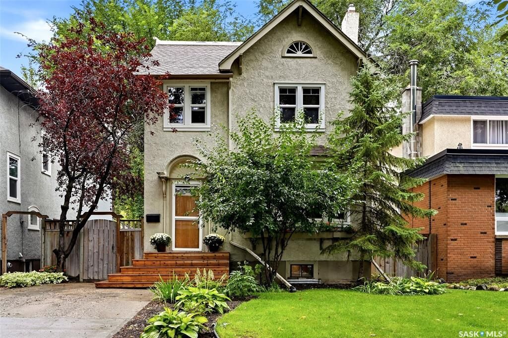 Property Photo:  2918 Rae Street  SK S4S 1R5 