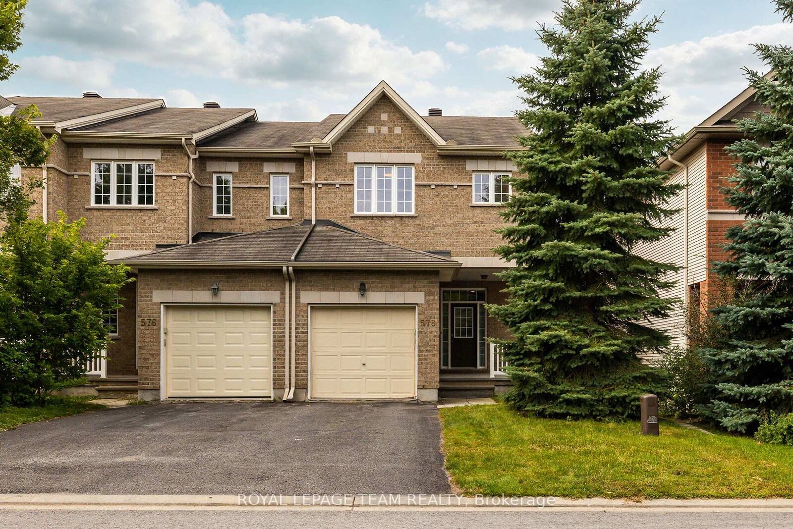Property Photo:  578 Remnor Avenue  ON K2T 0A5 