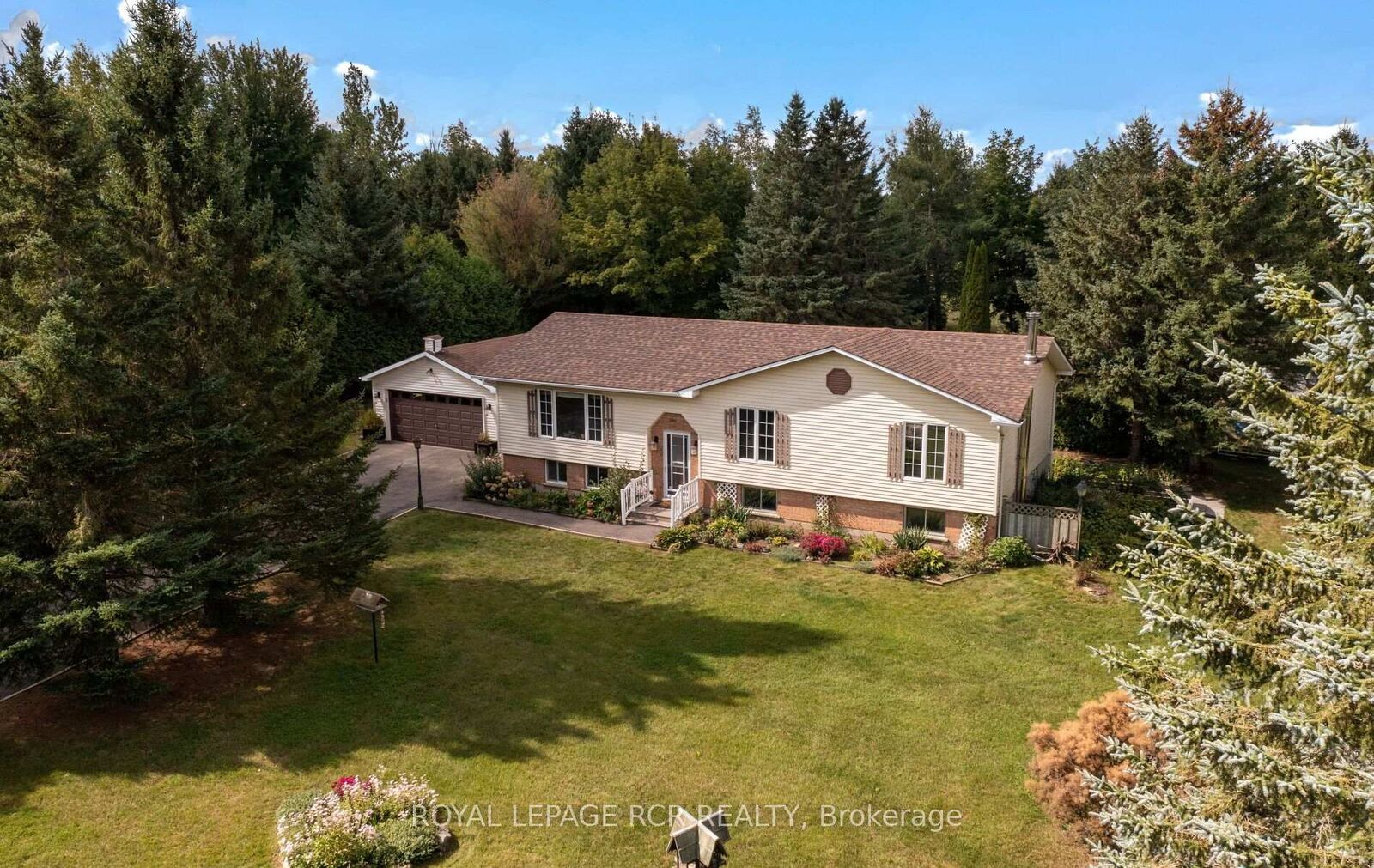Property Photo:  674066 Hurontario Street  ON L9W 5R9 