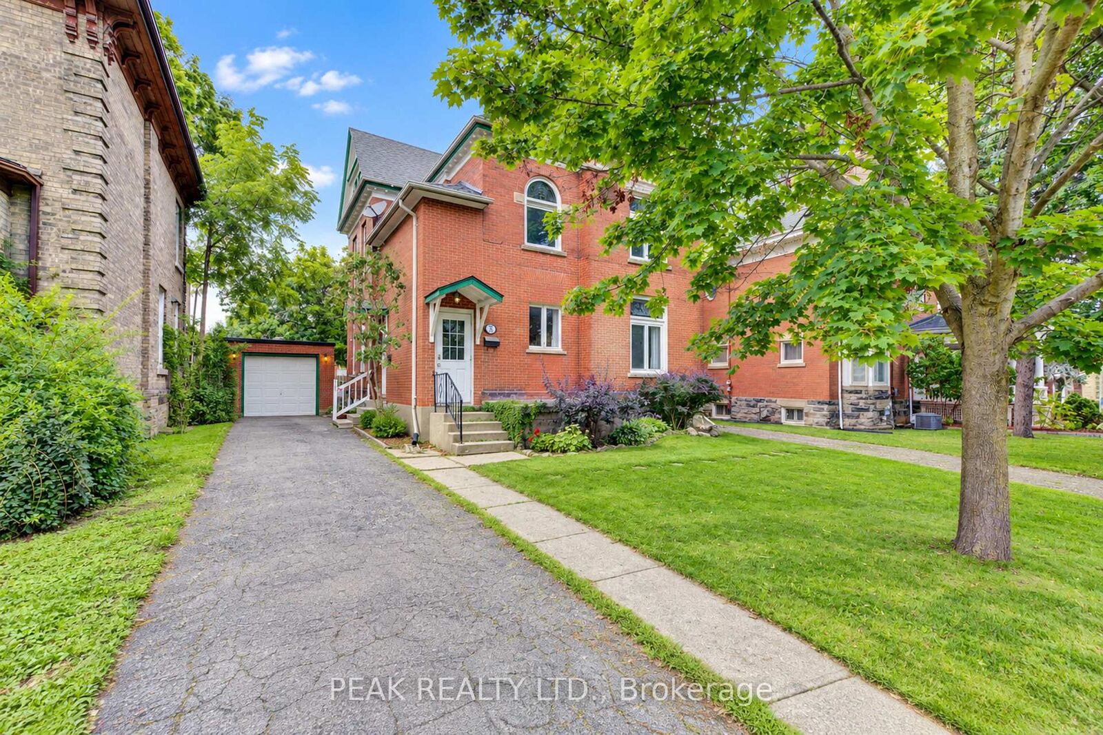 Property Photo:  521 Princess Street  ON N4S 4G8 