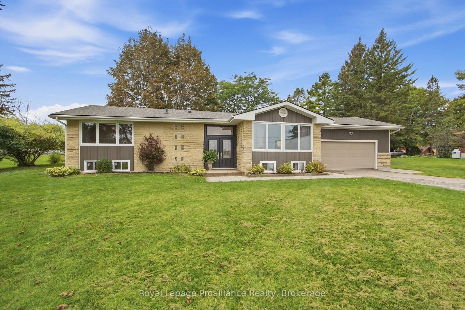 Property Photo:  328 Ritz Road  ON K0K 1V0 