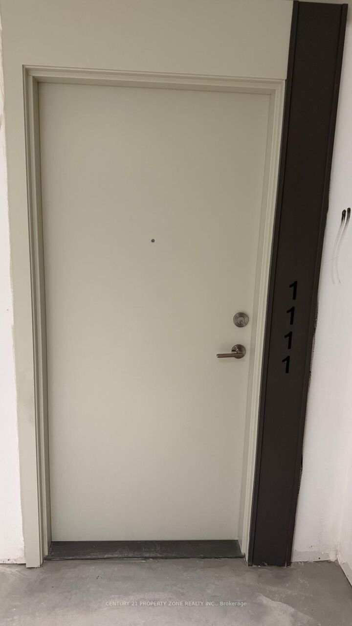 Property Photo:  6 Flavelle Trail 1111  ON L4L 0M8 