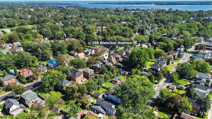 Property Photo:  298 Bleecker Avenue  ON K8N 3V4 