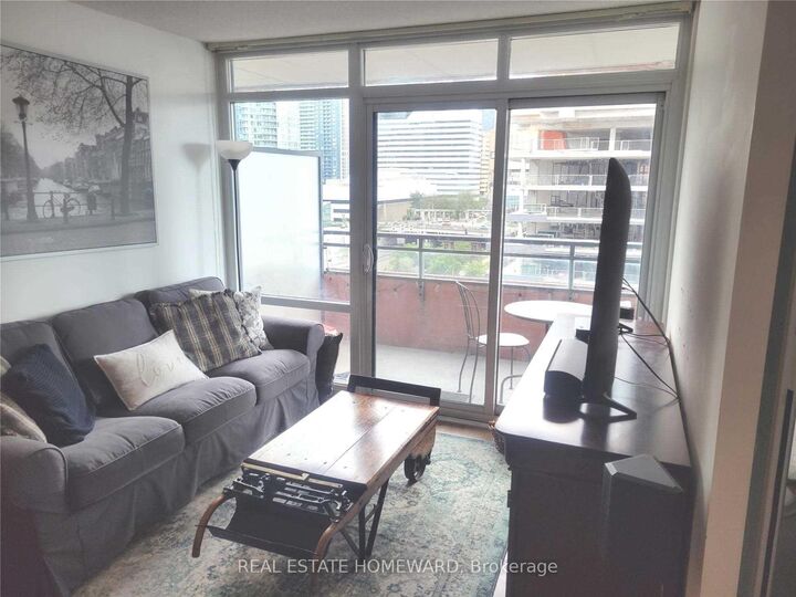 Property Photo:  4K Spadina Avenue 908  ON M5V 3Y9 