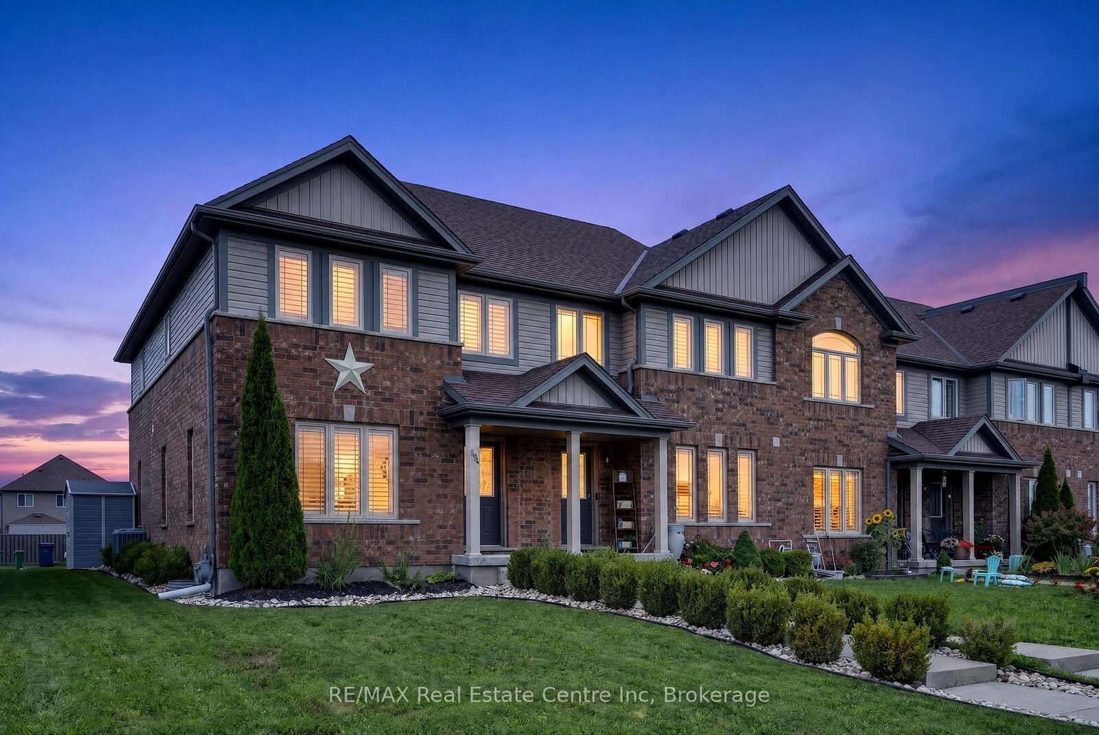 Property Photo: 694 Victoria Road N ON N1E 6Z3