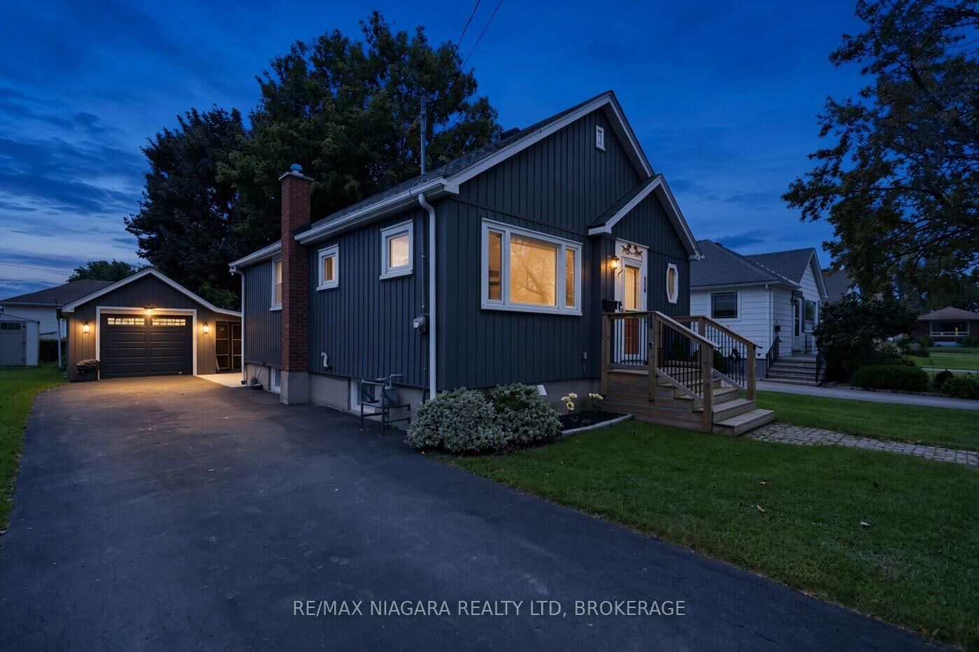 Property Photo:  218 Neff Street  ON L3K 3T6 