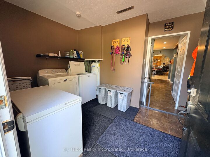 Property Photo: 24 Maclellan Drive ON N0M 1J0