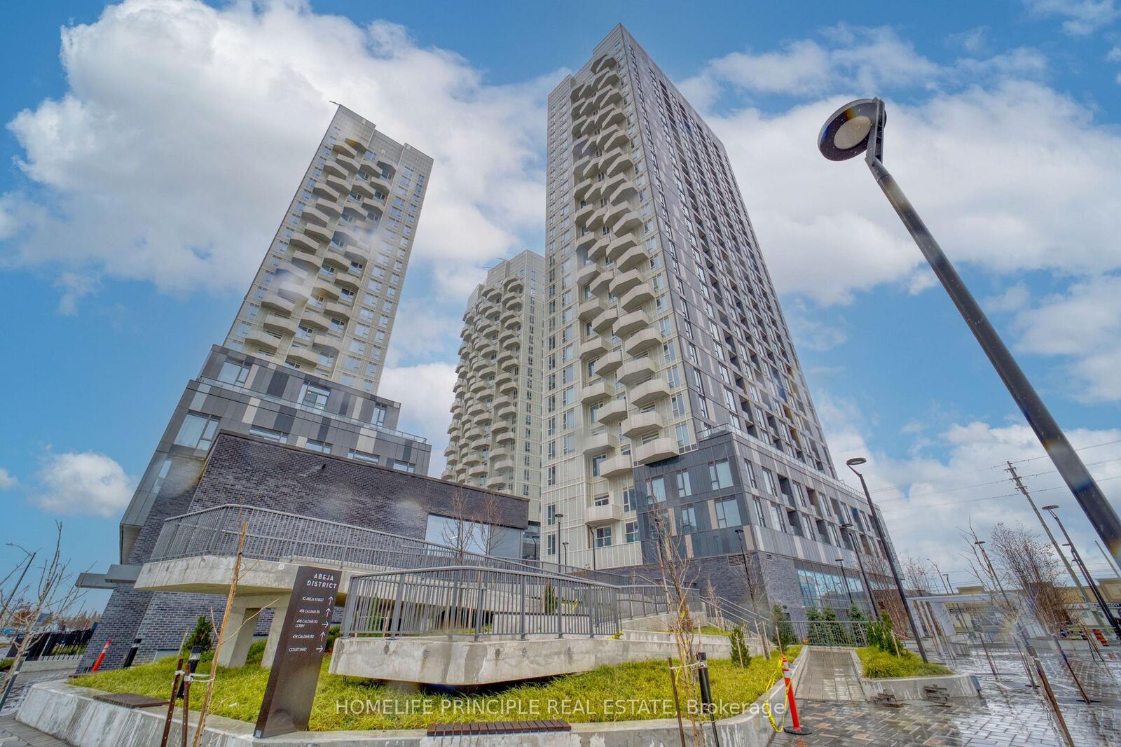 Property Photo: 498 Caldari Road 1327 ON L4K 4L1