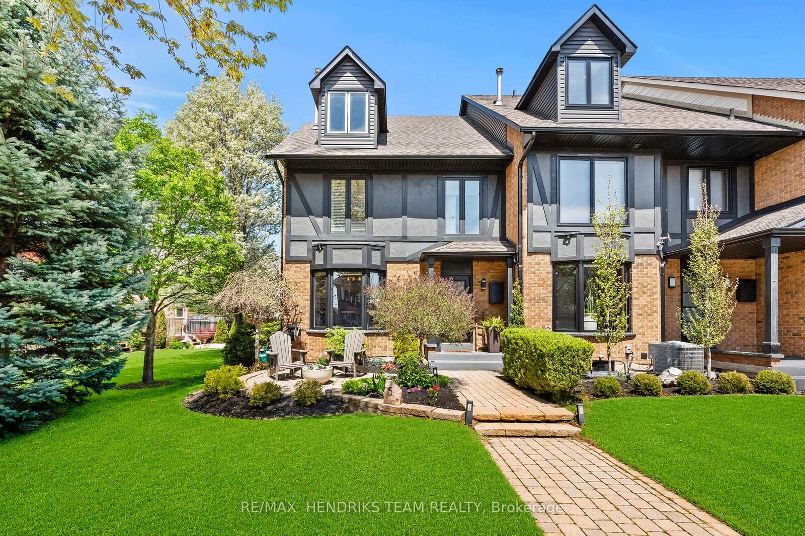 Property Photo:  5 Harbour Drive  ON L8E 4Z4 