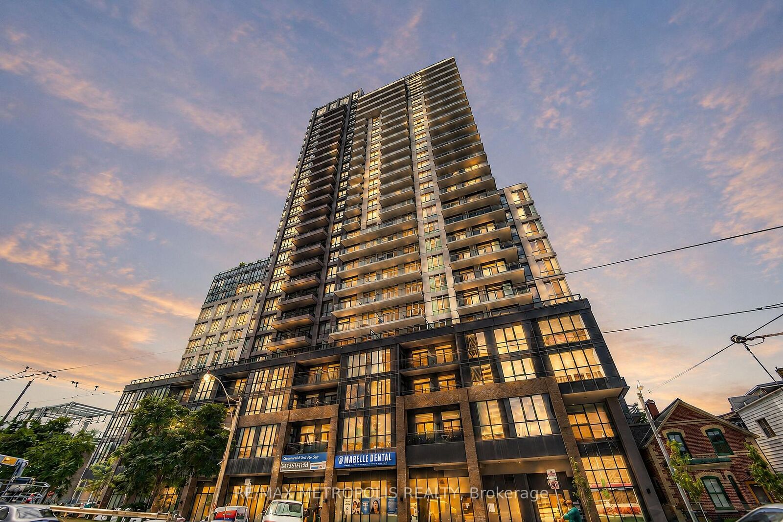 Property Photo:  286 Main Street 421  ON M4C 0B3 
