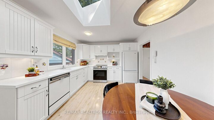 Property Photo: 54 Dolly Varden Boulevard ON M1H 2K4