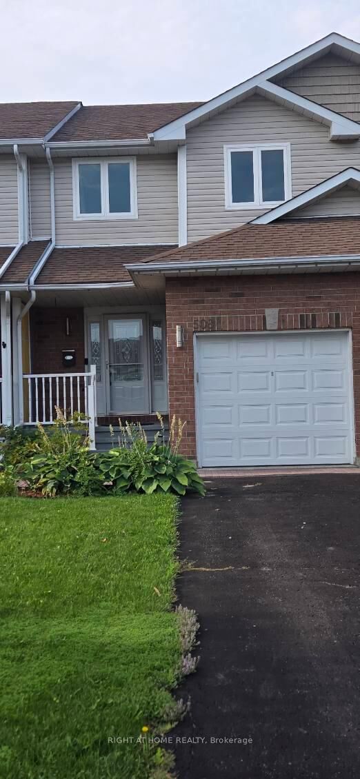 Property Photo:  508 Farnham Court  ON K7M 8Y1 
