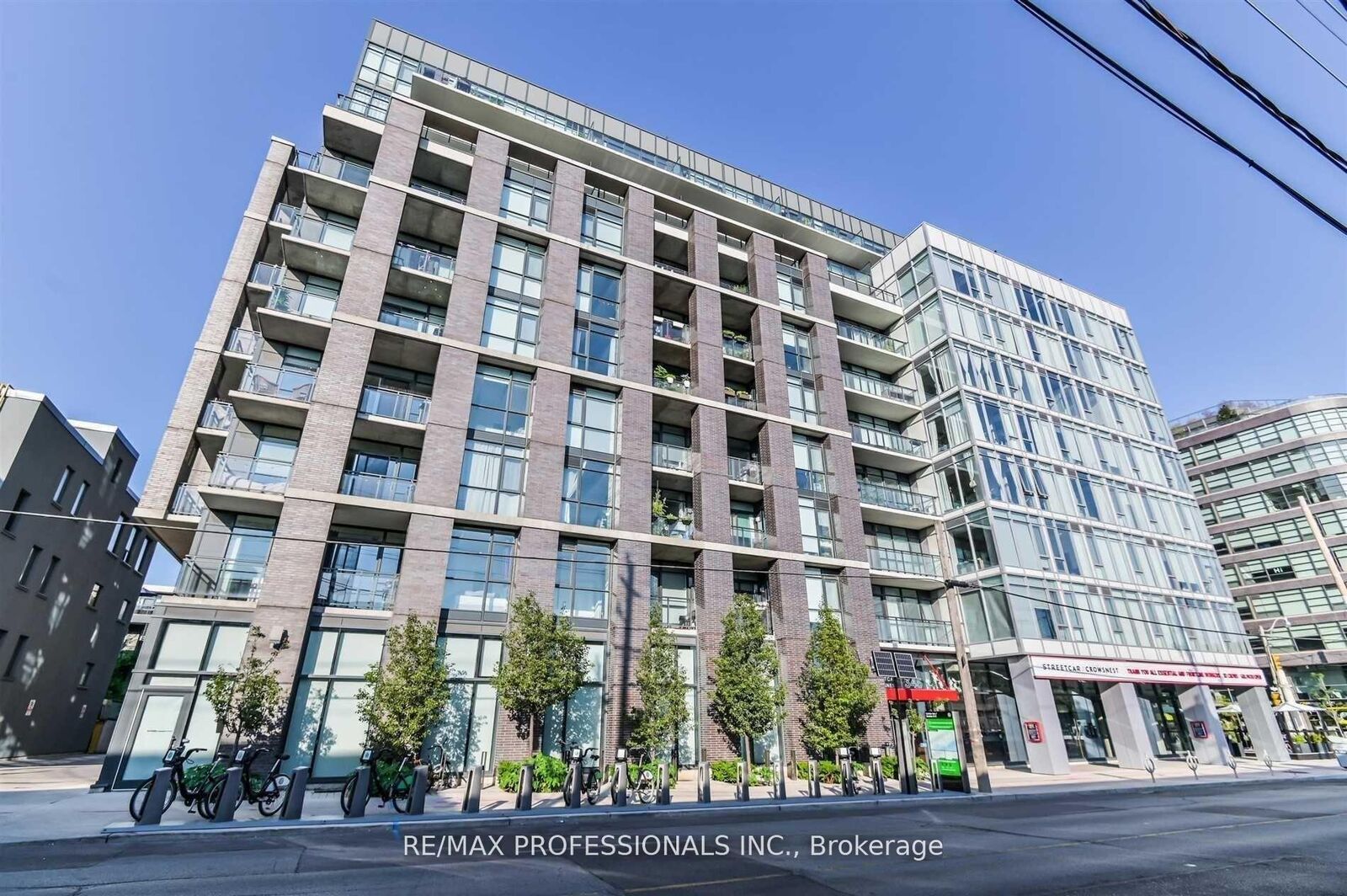 Property Photo:  1190 Dundas Street E 326  ON M4M 1S2 